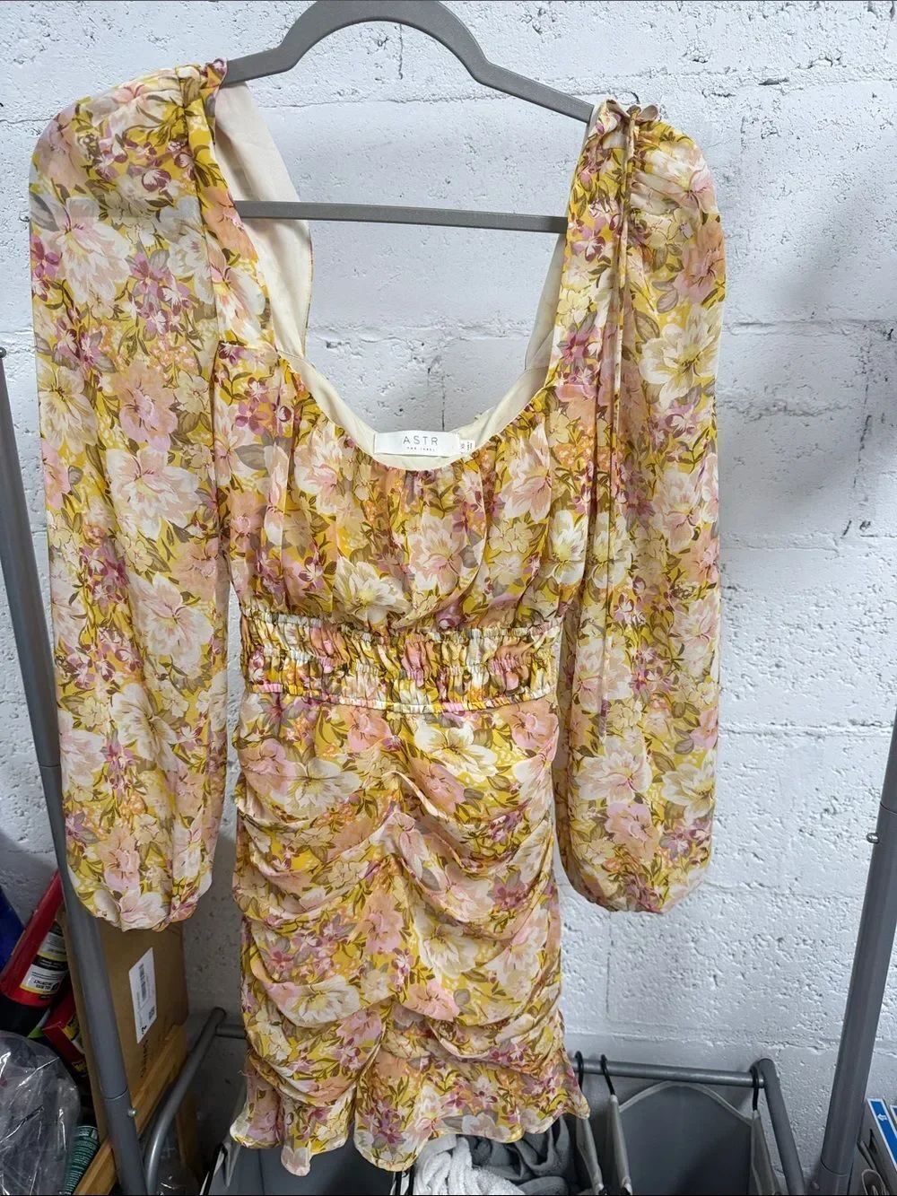 ASTR - Floral Yellow Pink Cream Ruched Mini Dress - LIKE NEW - Size XS